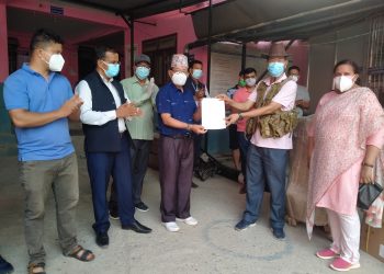 अस्पताललाई १२ लाख बराबरको स्वास्थ्य सामग्री हस्तान्तरण