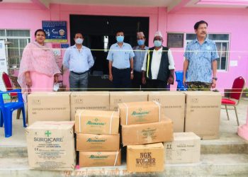 वालिङ नगरपालिकालाई दश लाख बराबरको स्वास्थ्य सामग्री हस्तान्तरण