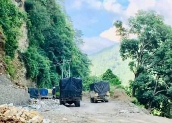 रिडी रुद्रबेणी सडक खण्ड ५ दिनदेखि अवरुद्द