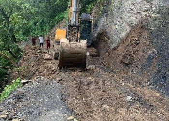 गुल्मीको ग्वादी यादुङ बेशिका चौर जाने सडक १३ दिन पश्चात् सुचारू