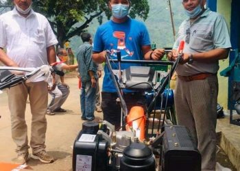 पाल्पाको अर्गलीमा कृषकलाई कृषि  सामग्री प्रदान