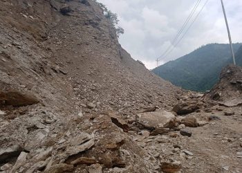 रिडी रुद्रबेणी सडक खण्ड अवरुद्ध