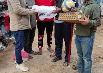 काङ्ग्रेसका  वडा सभापति अमूल्य श्रेष्ठद्वारा नगद तथा खेलकुदका सामग्री प्रदान