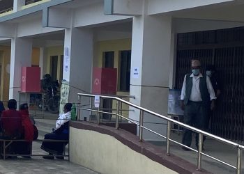 वडा नं १ का अध्यक्ष उम्मेदवार पृथ व सोमैले गरे मतदान